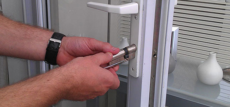Commercial Door Lock Repair in Nuevo
